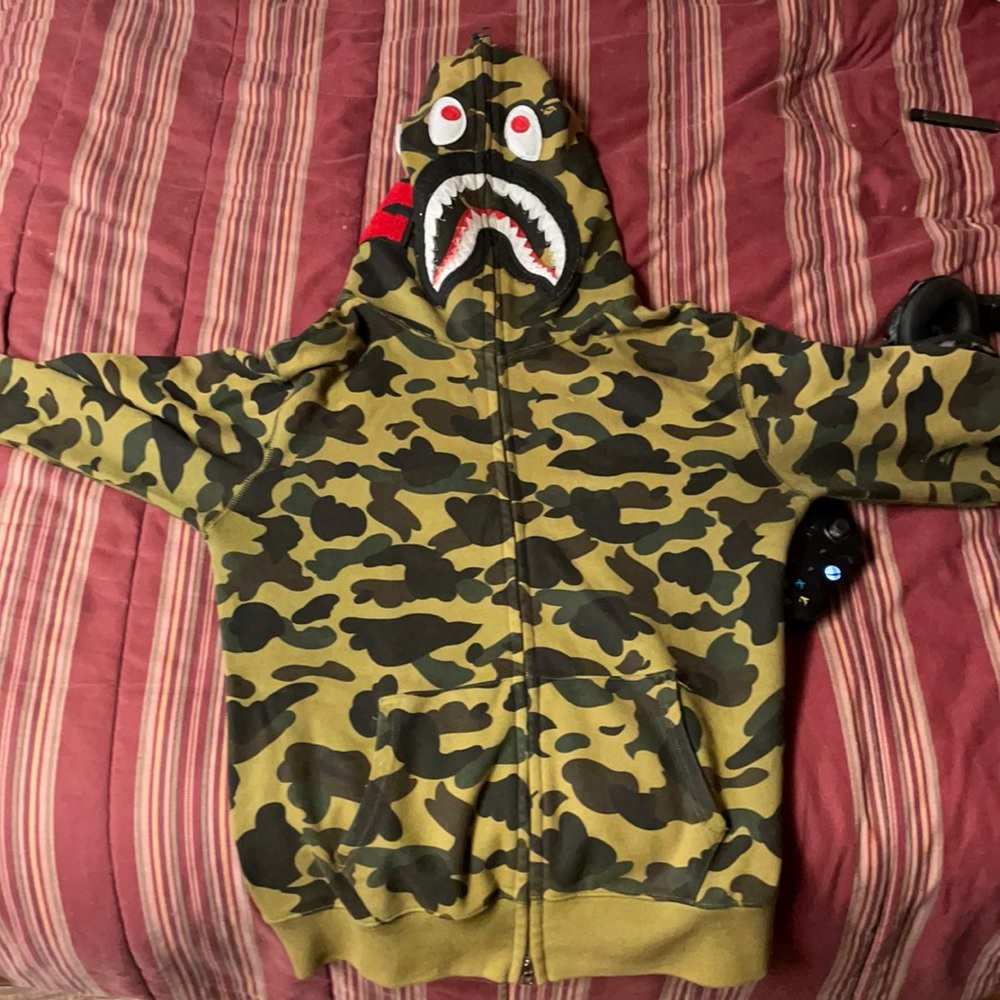 Bape camp hoodie size M full zip up